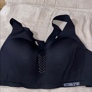 Victoria Secret Sports Bra size 34DD